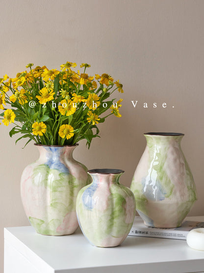 Artistic Gradient Ceramic Flower Vase