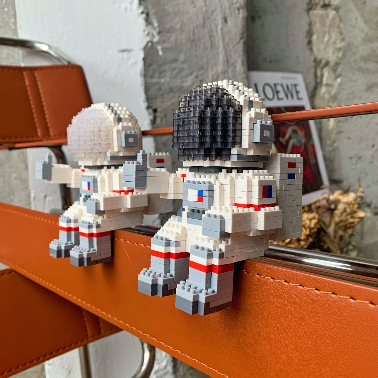 Astronaut Theme Glow Micro-Particle Building Blocks