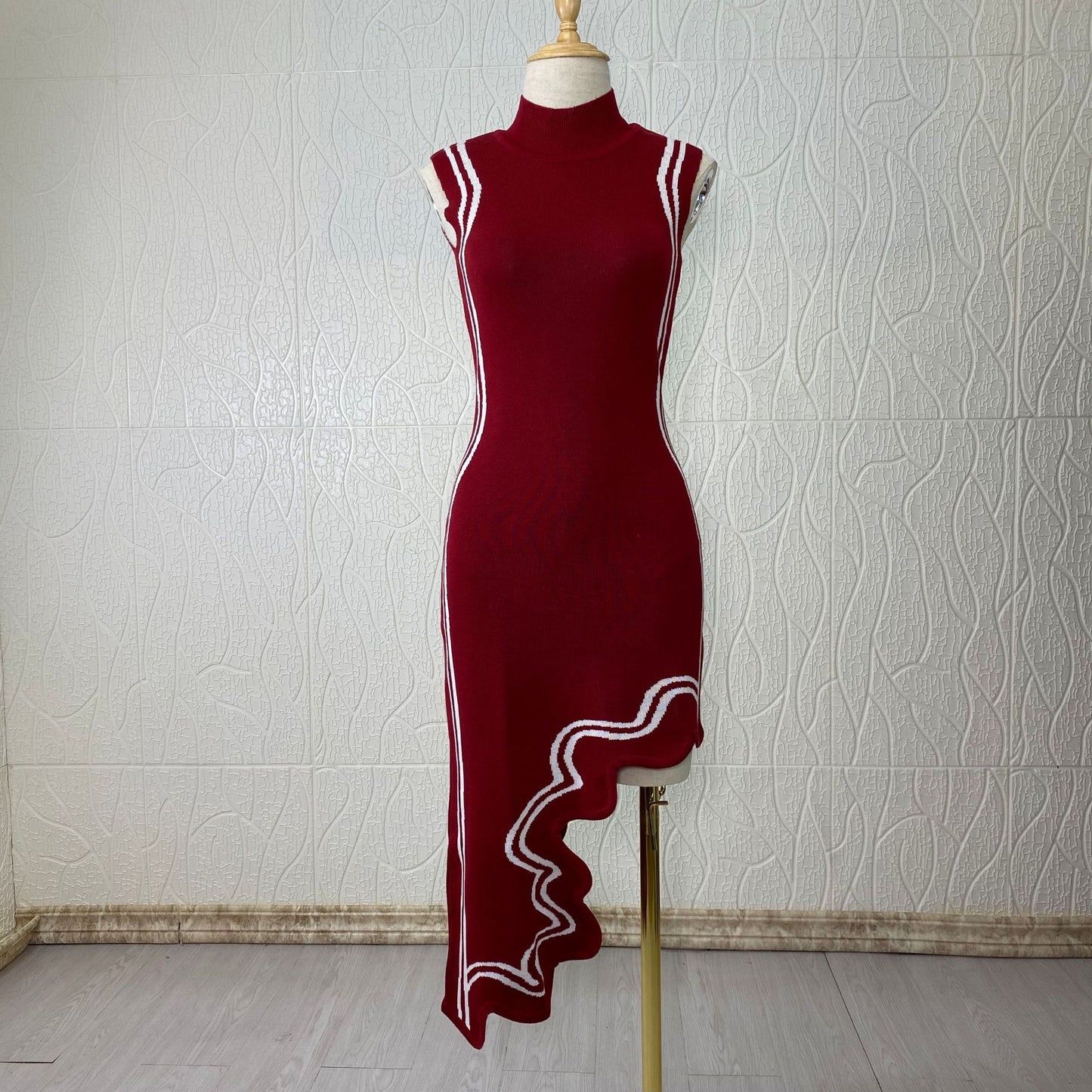 Asymmetric Wavy Hem Knitted Sleeveless Dress