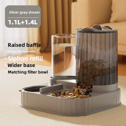 Automatic cat feeder