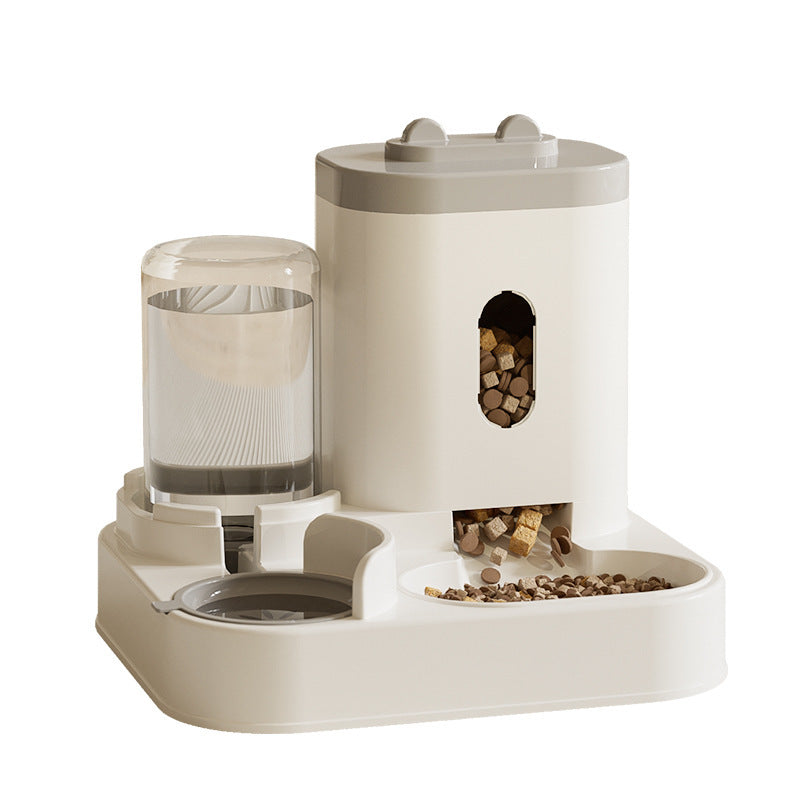 Automatic cat feeder