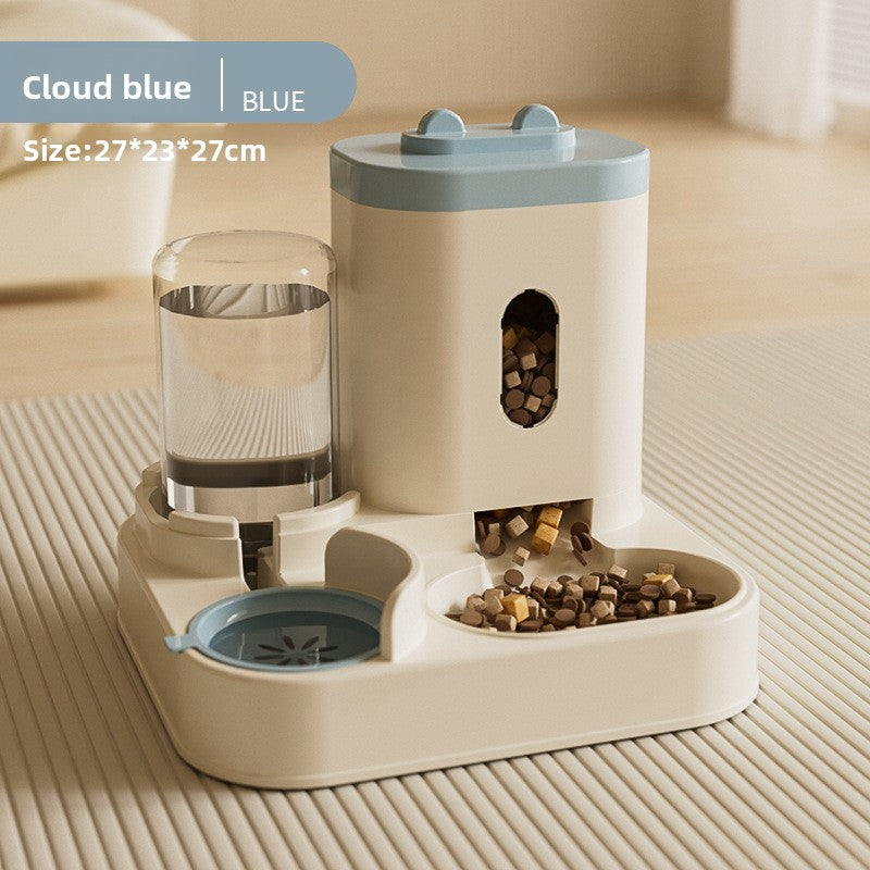 Automatic cat feeder