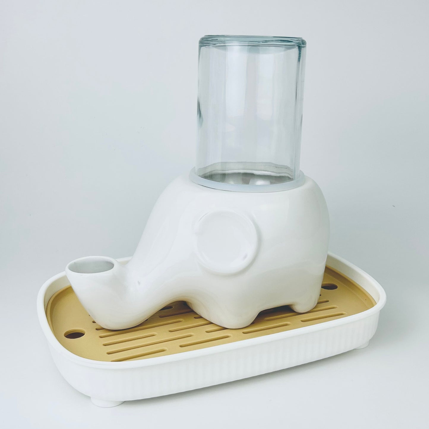 Automatic drinking fountain