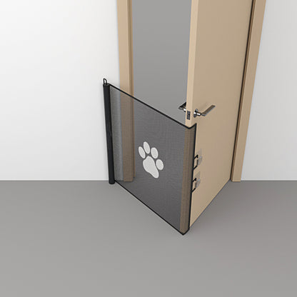 Automatic expanding pet enclosure