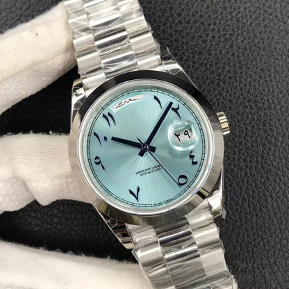 Automatic mechanical watch with double calendar day display