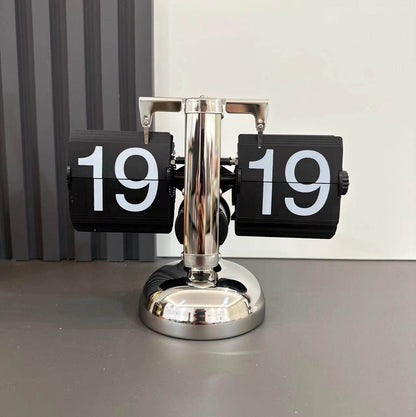 Automatic Page Turning Desk Clock