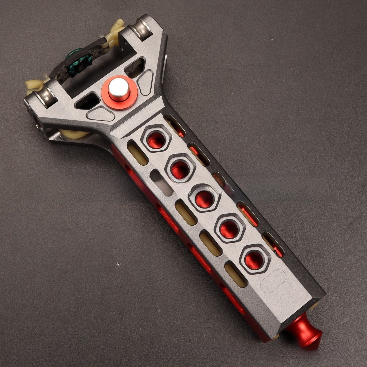 Automatic Rapid-Fire Metal Slingshot with Auto-Loading