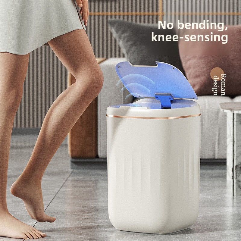 Automatic trash can