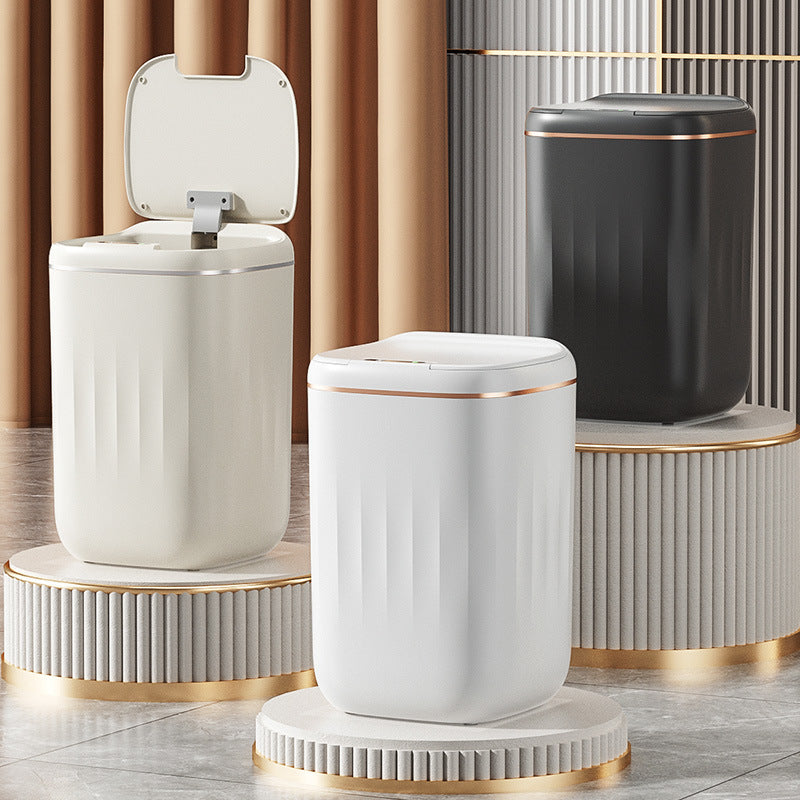 Automatic trash can