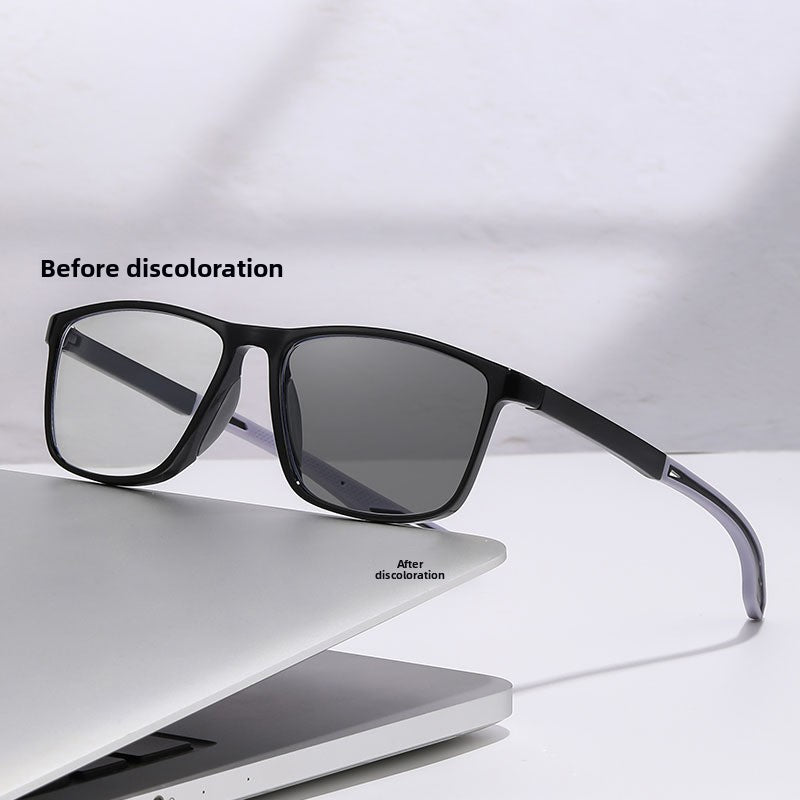 Automatic Zoom Progressive Multi-Focus Reading Glasses