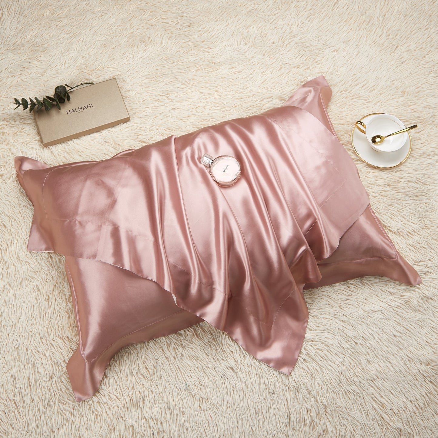 Luxury Mulberry Silk Pillowcase for Soft Hair and Skin Care