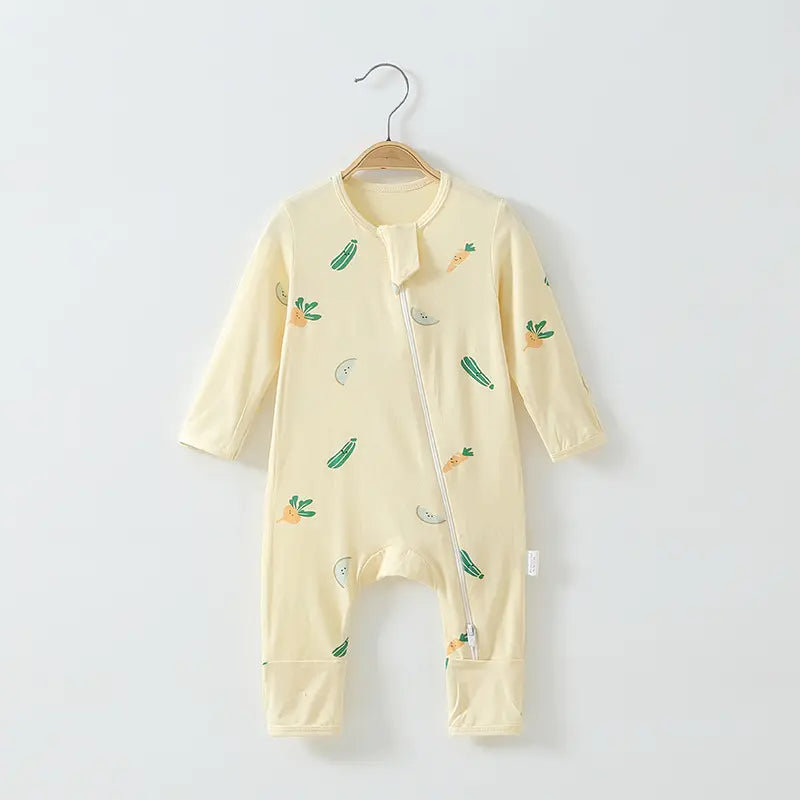 Baby clothes made of bamboo fiber