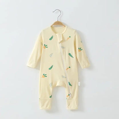 Baby clothes made of bamboo fiber