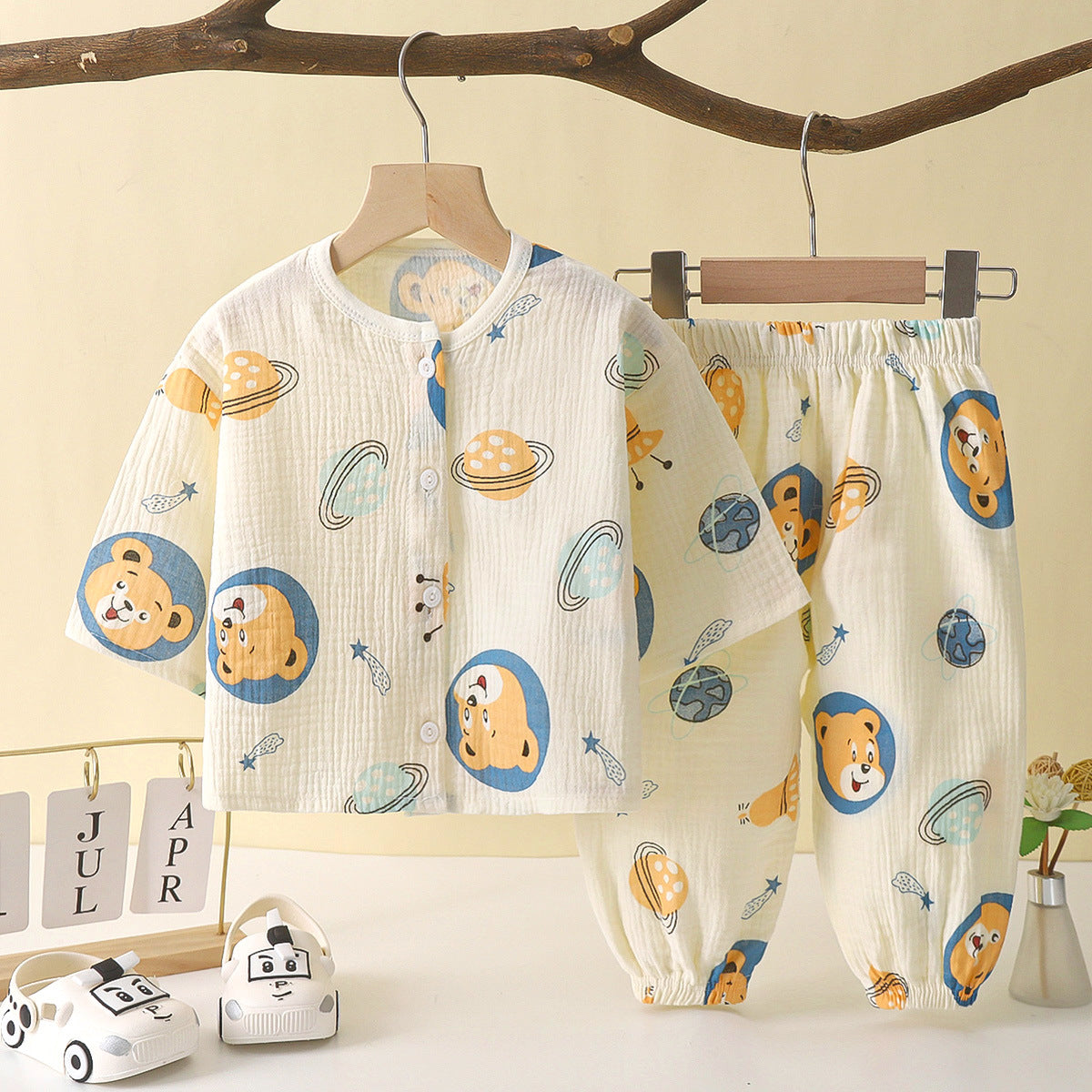 Baby lightweight and breathable set