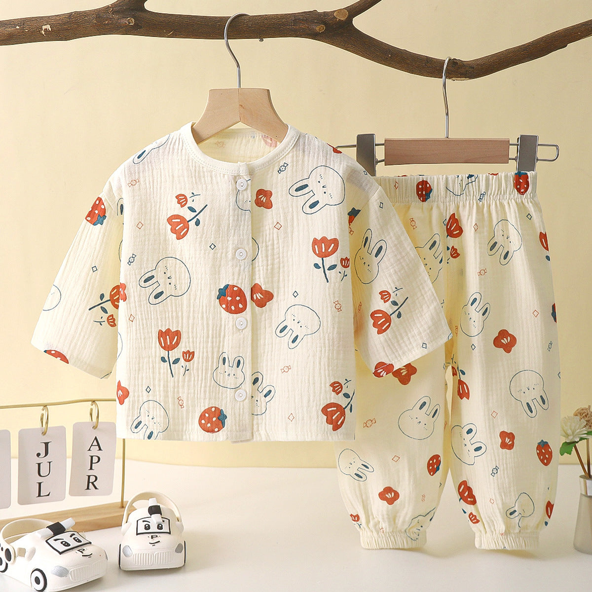 Baby lightweight and breathable set