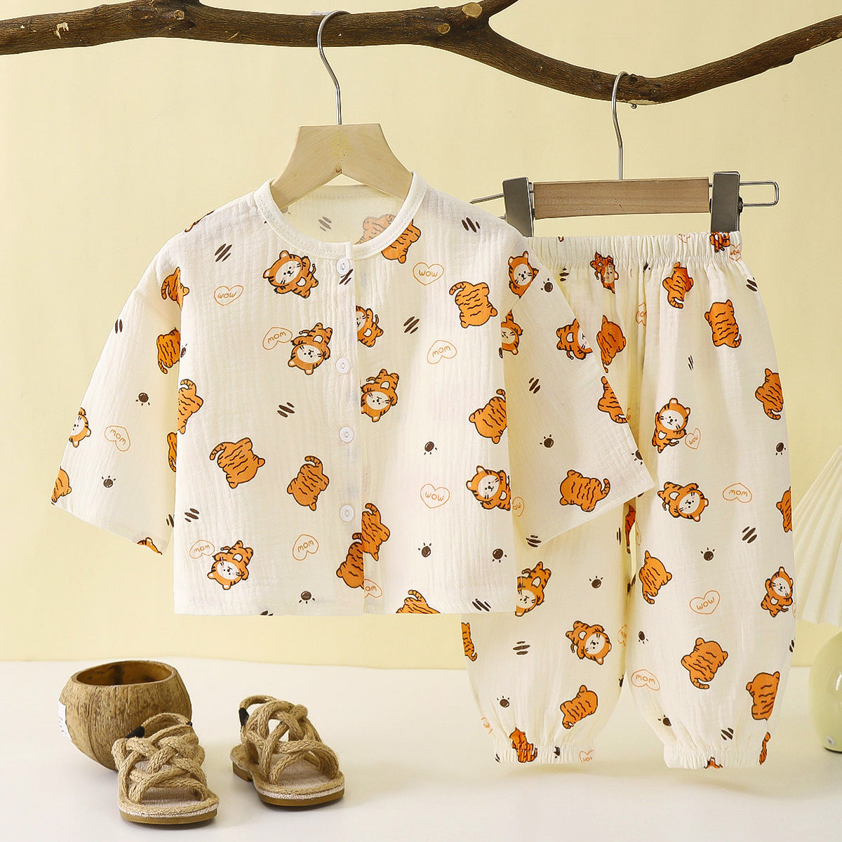 Baby lightweight and breathable set