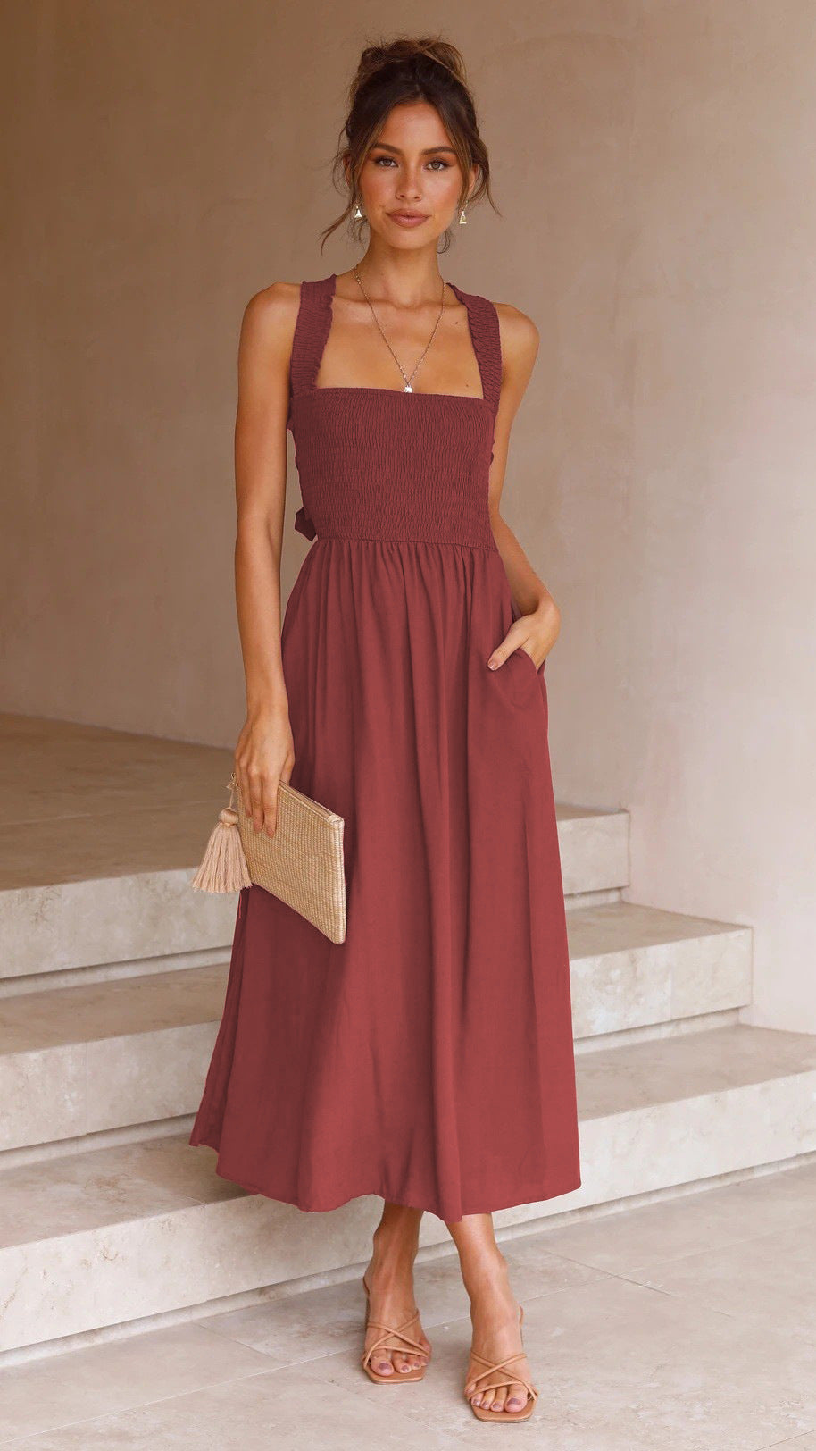 Backless cross-tied square-neck dress