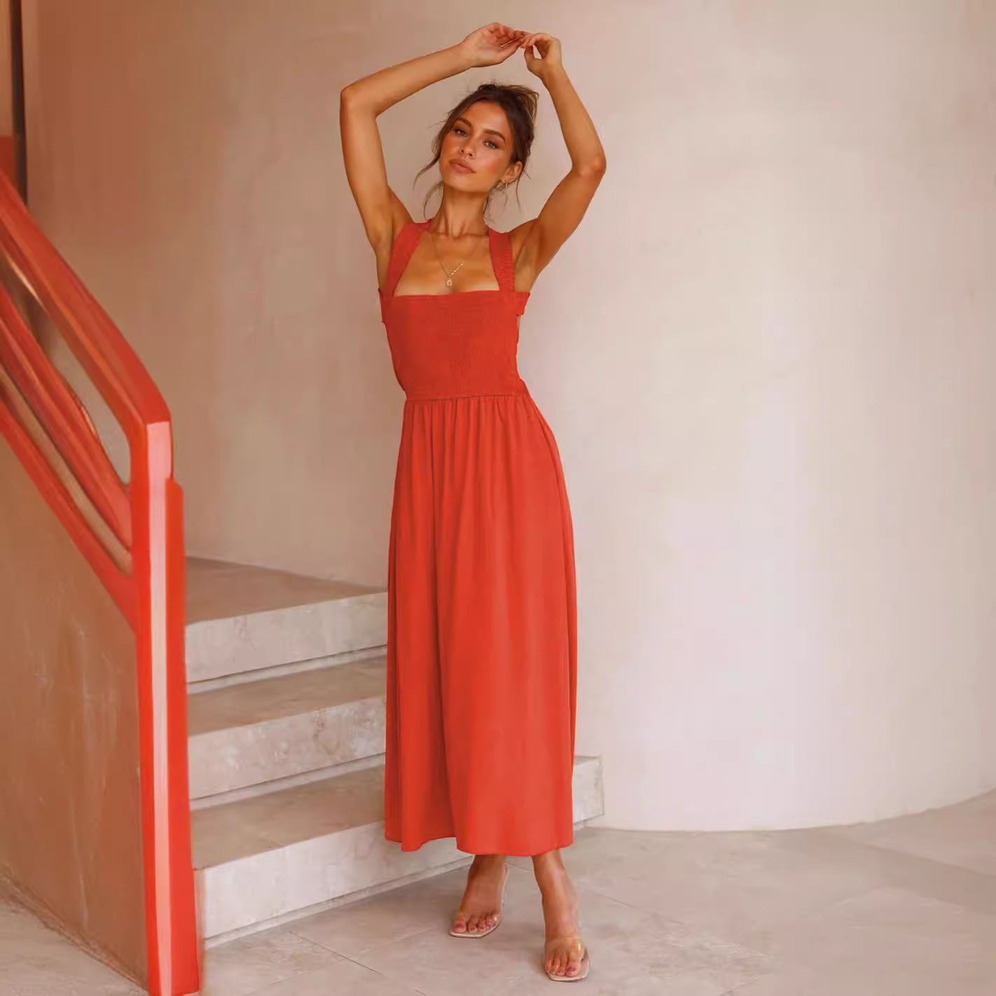 Backless cross-tied square-neck dress