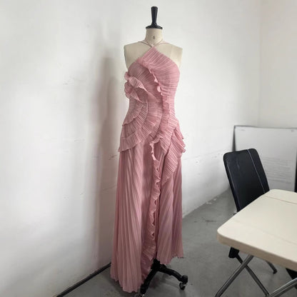 Backless dress