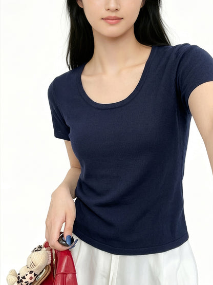 Bare-feel U-neck short sleeve top with natural shoulder line