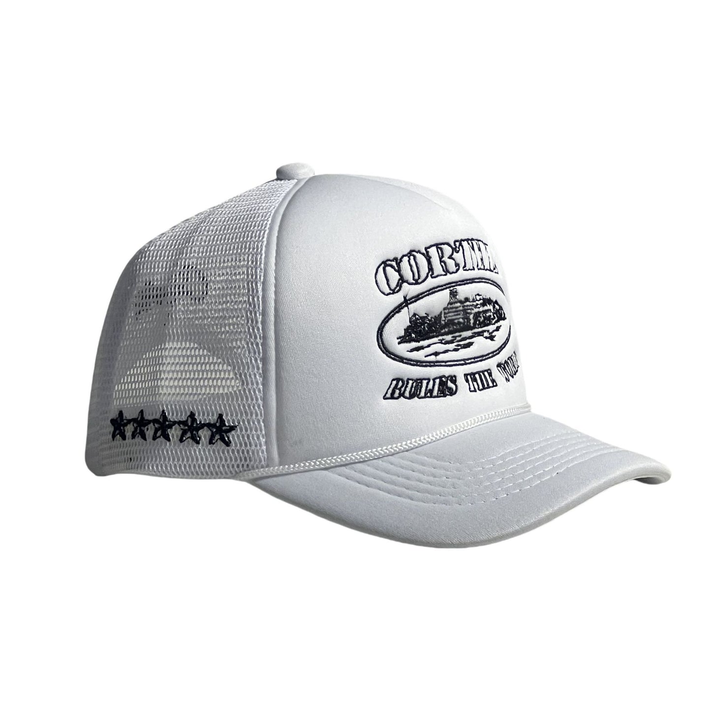 Baseball cap with castle pattern and breathable design