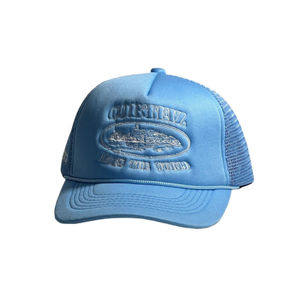 Baseball cap with castle pattern and breathable design