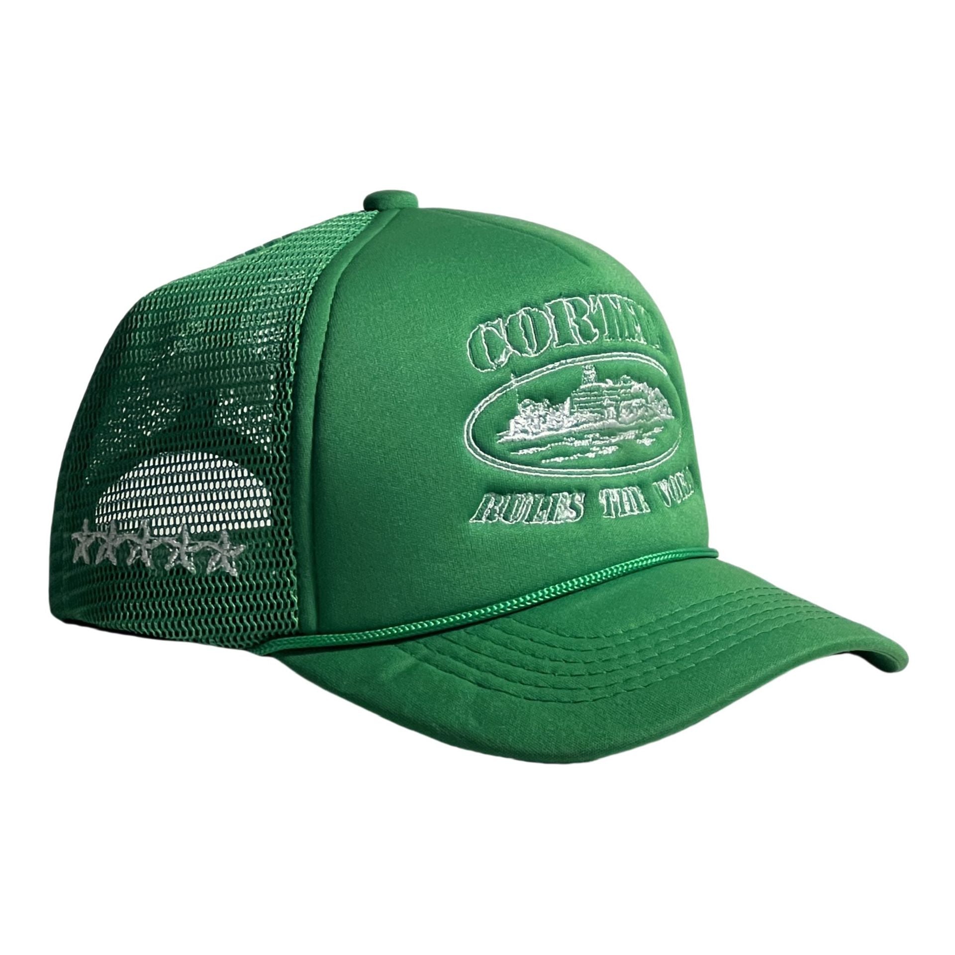 Baseball cap with castle pattern and breathable design