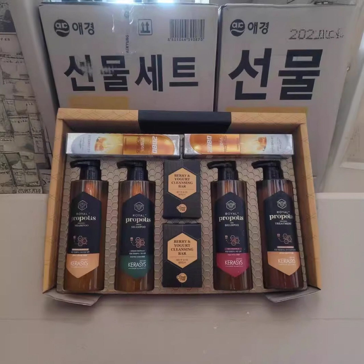 Bath and hair care set