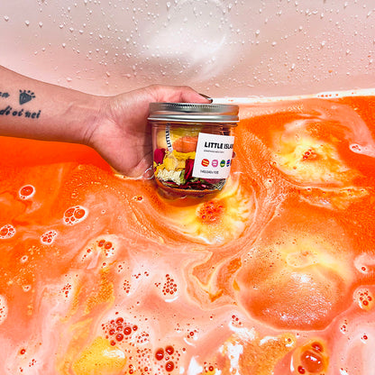 Bath oil bath ball