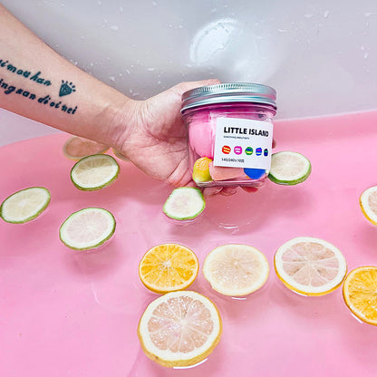 Bath oil bath ball