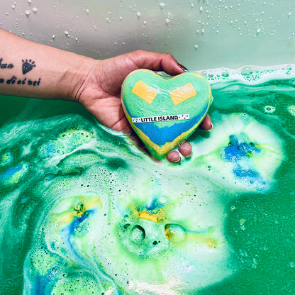 Bath oil bath ball