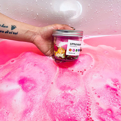 Bath oil bath ball