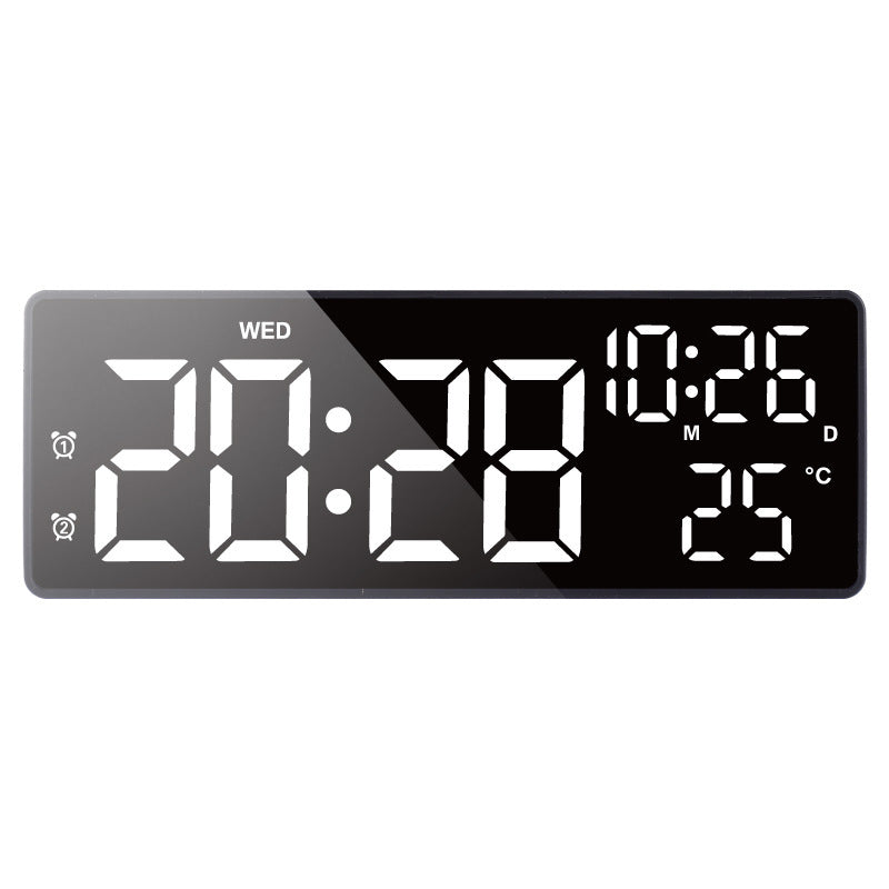 Battery-powered plug-in alarm clock