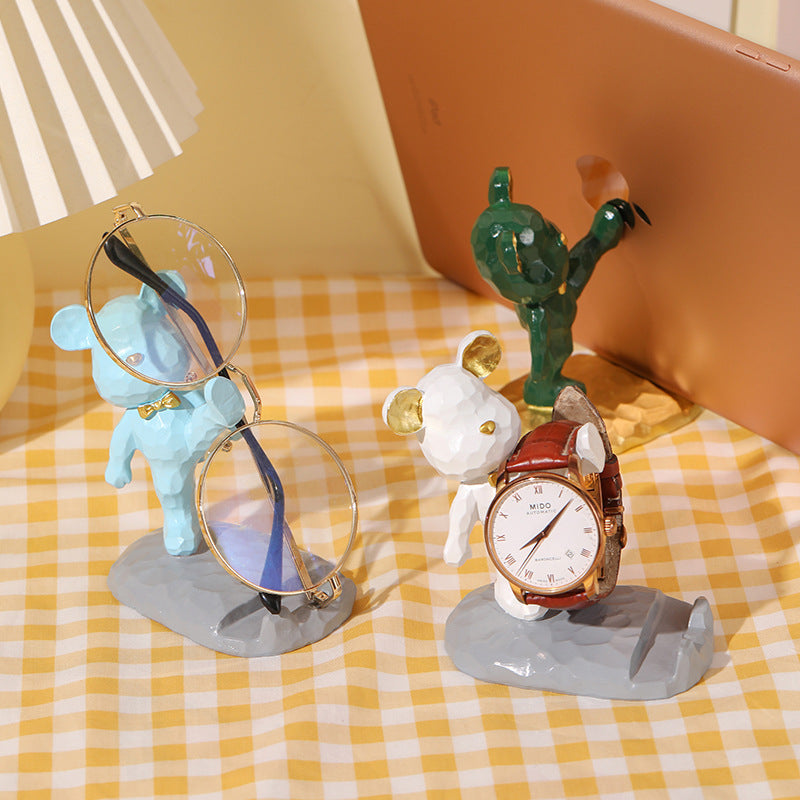Bear-Shaped Phone Stand
