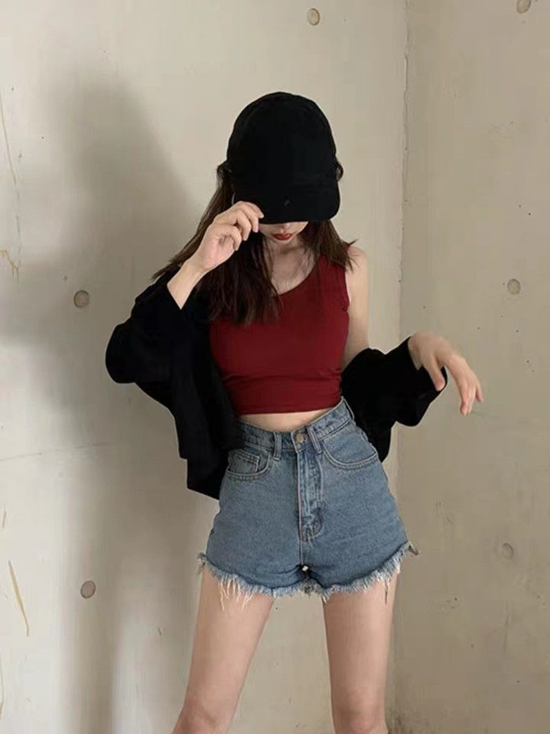 Beauty-backed bottoming top