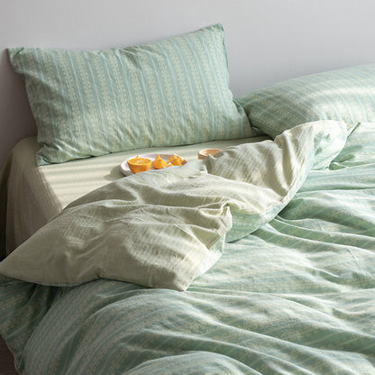 Bed sheets and duvet cover