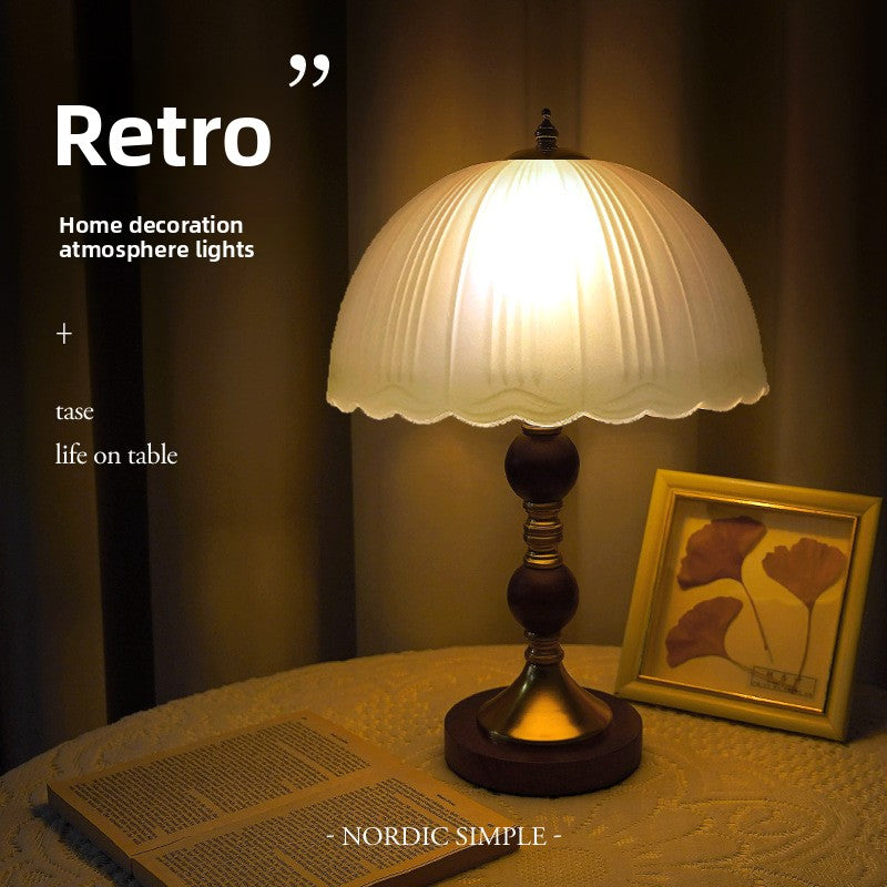 Bedroom decorative table lamp