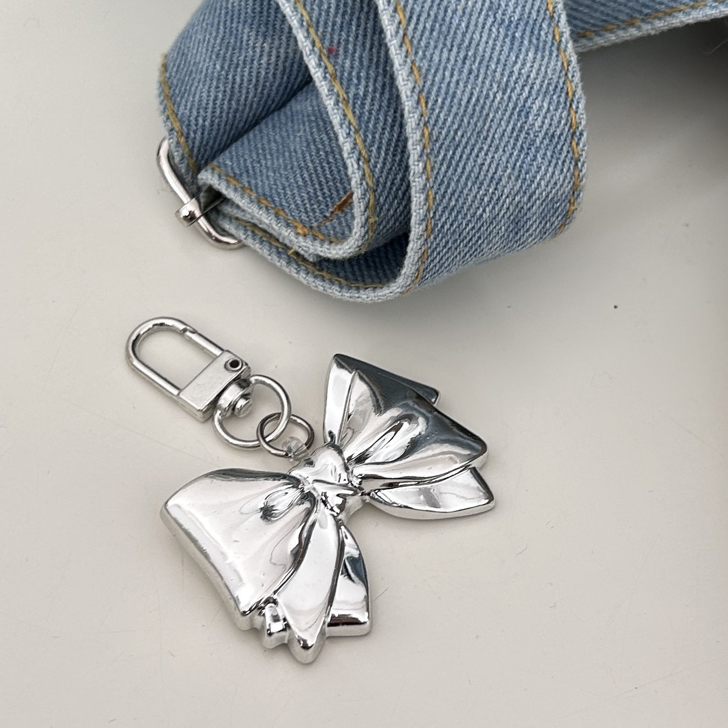 Belt bow keychain