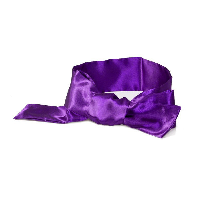 Belt with bow tie design