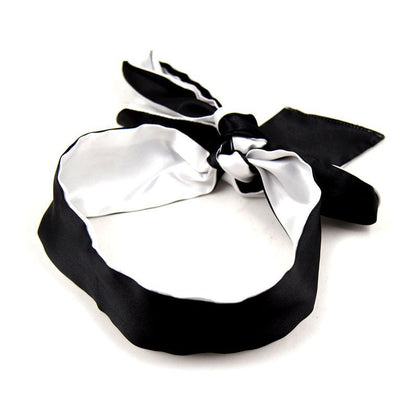 Belt with bow tie design