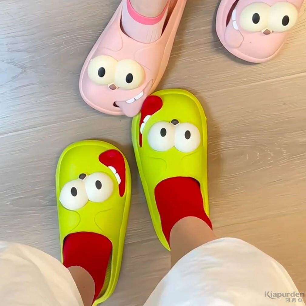 Big-Eyed Dog Kissing Tongue Slippers