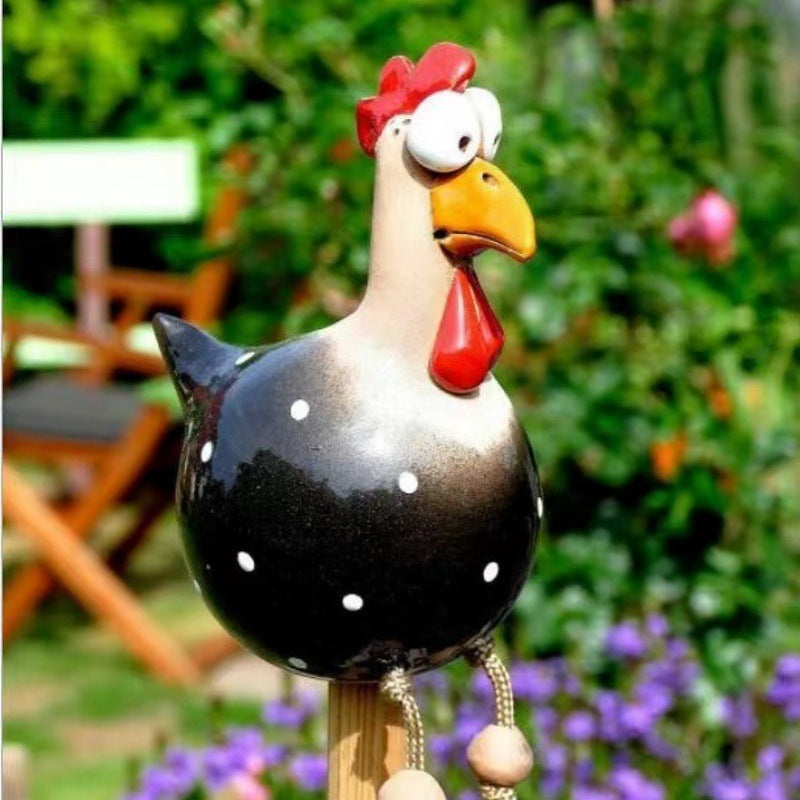 Big-eyed hanging-leg chicken