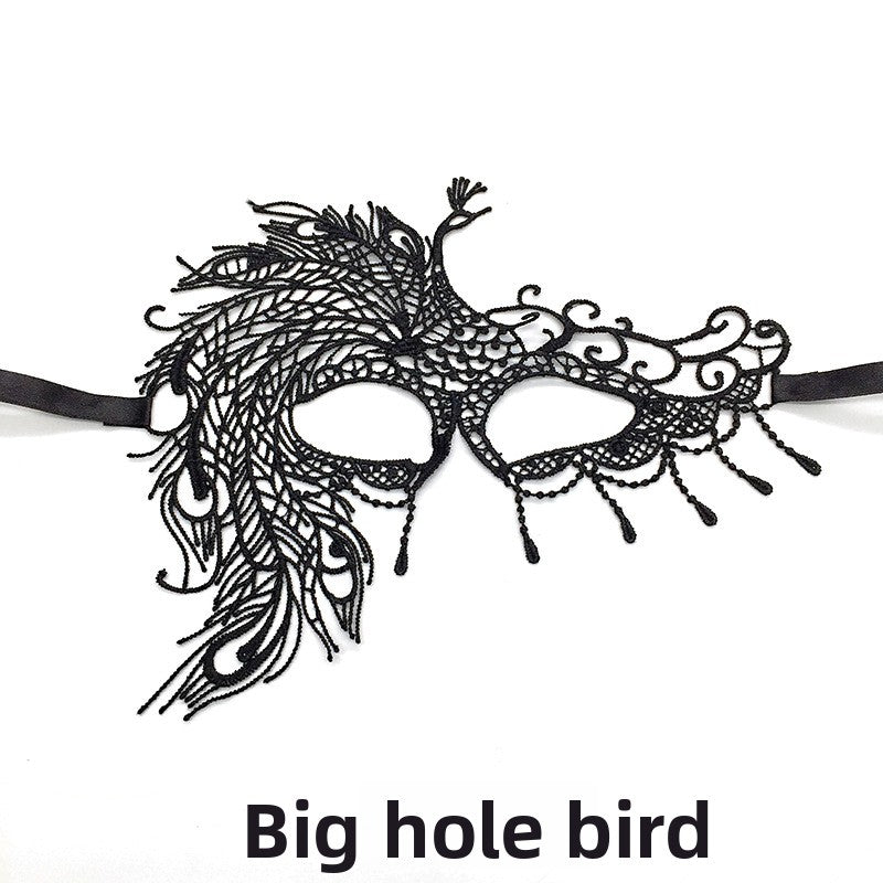Black lace mask
