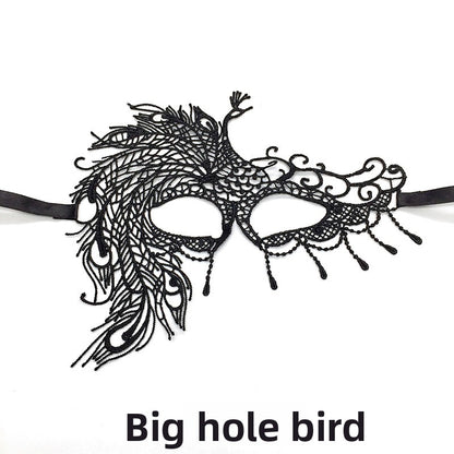 Black lace mask
