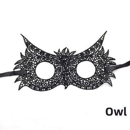 Black lace mask