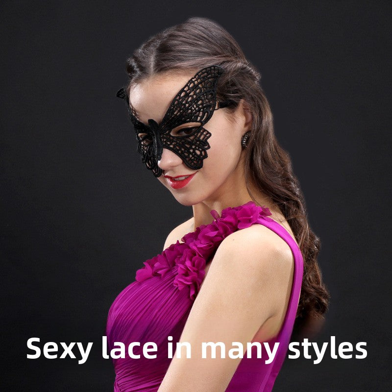 Black lace mask