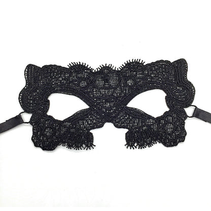 Black lace mask