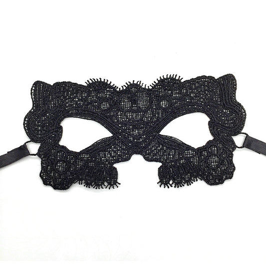 Black lace mask
