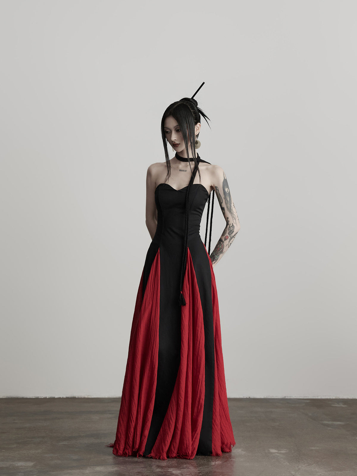 Black Red Tie-Up Waist Sleeveless A-Line Long Dress