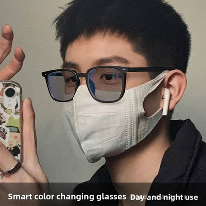Black square-framed photochromic glasses